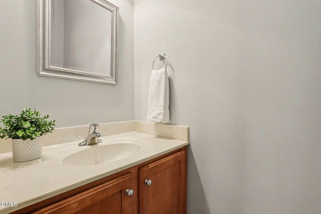 311 Kinellan Lane, Cary, NC 27519
