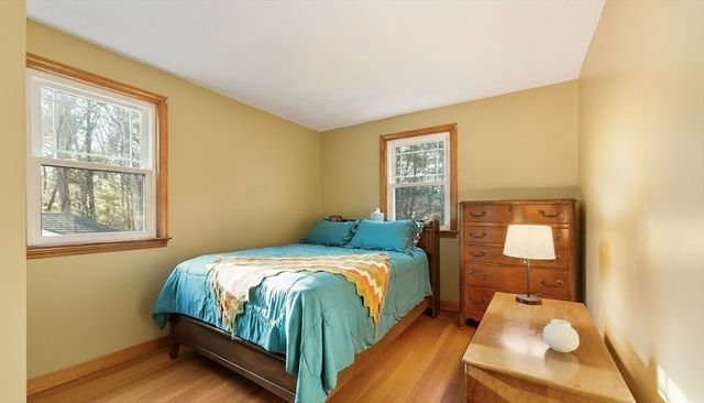 100 Fairwood Dr, Pembroke, MA 02359