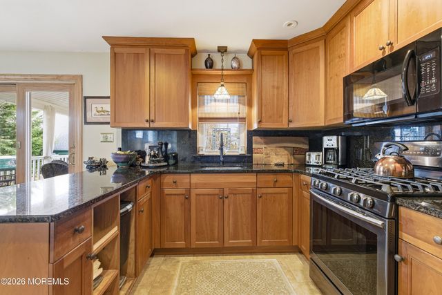 308 Main Street, Keyport, NJ 07735