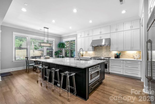 8721 Armstrong Park Drive, Charlotte, NC 28277