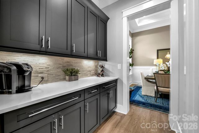 8721 Armstrong Park Drive, Charlotte, NC 28277