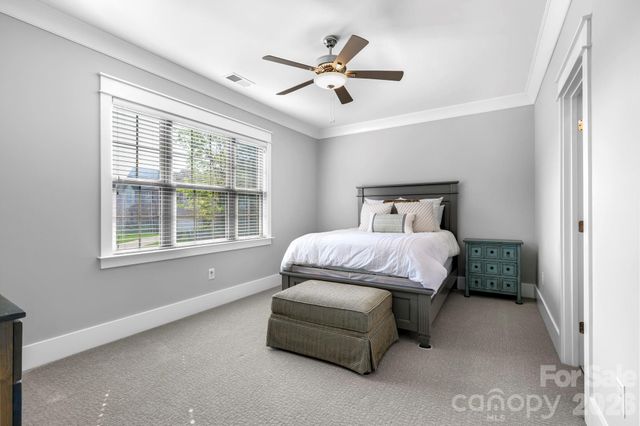 8721 Armstrong Park Drive, Charlotte, NC 28277