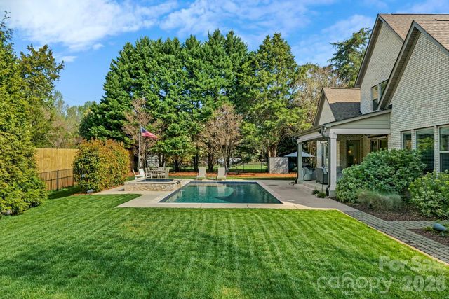 8721 Armstrong Park Drive, Charlotte, NC 28277