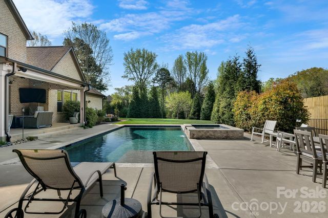 8721 Armstrong Park Drive, Charlotte, NC 28277