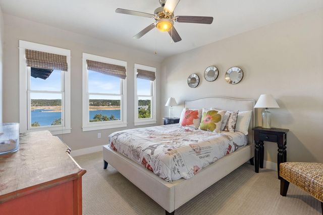 2208 Seabiscuit CV 133, Spicewood, TX 78669