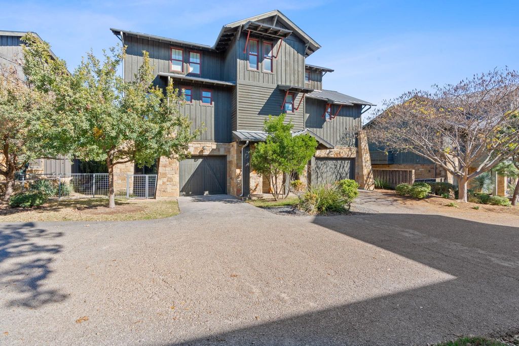 2208 Seabiscuit CV 133, Spicewood, TX 78669