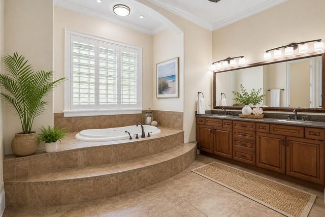 746 LAKE MILLS ROAD, Oviedo, FL 32766