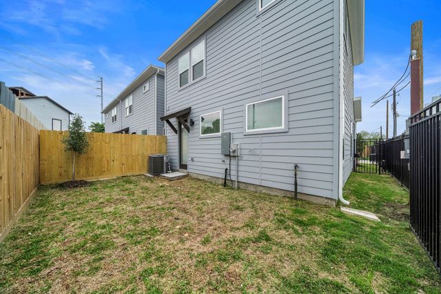 7522 Sandle Street, Houston, TX 77088