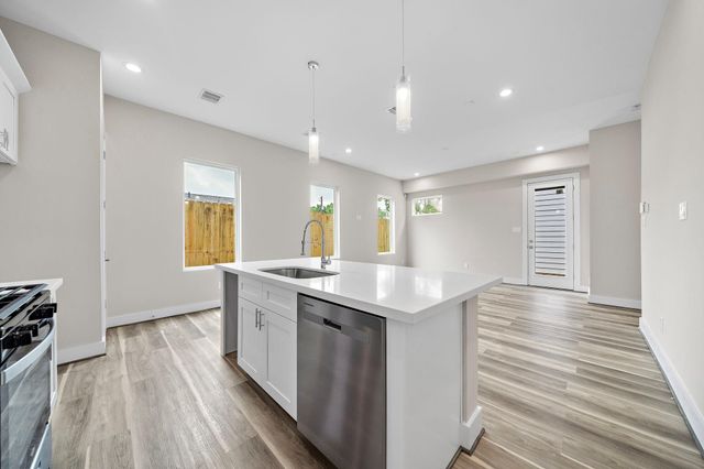 7522 Sandle Street, Houston, TX 77088