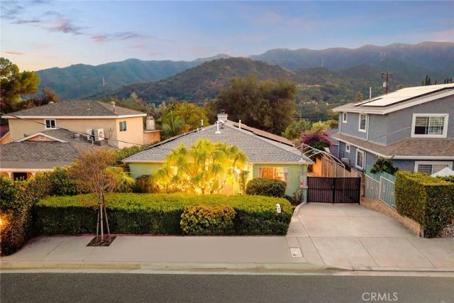 2966 Piedmont, La Crescenta, CA 91214