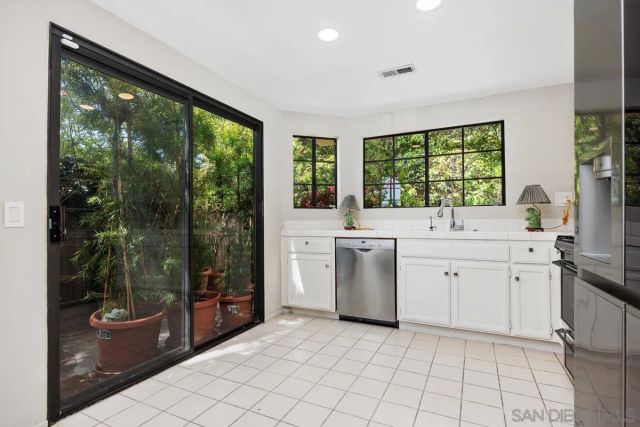 3680 Caminito Cielo Del Mar, San Diego, CA 92130