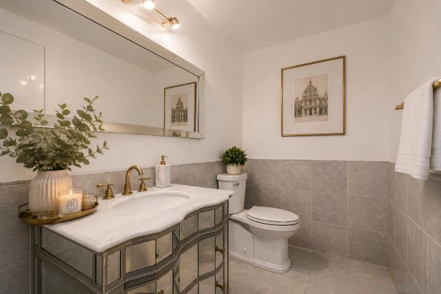 3680 Caminito Cielo Del Mar, San Diego, CA 92130