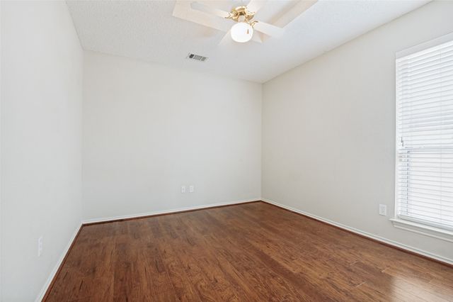 4818 Ashworth Court, Arlington, TX 76017