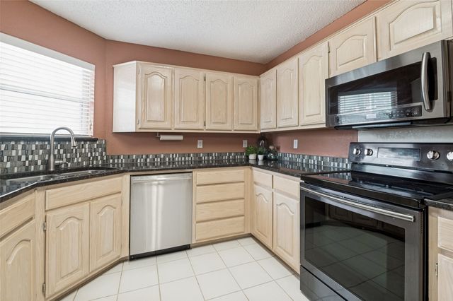 4818 Ashworth Court, Arlington, TX 76017