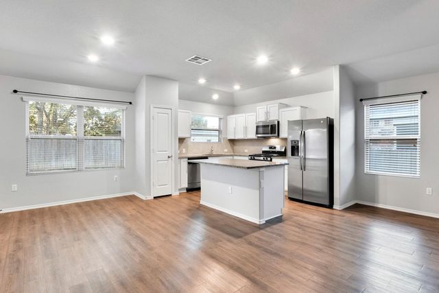 213 Andesite TRL, Buda, TX 78610