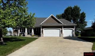 1501 Rockbend Parkway, St. Peter, MN 56082