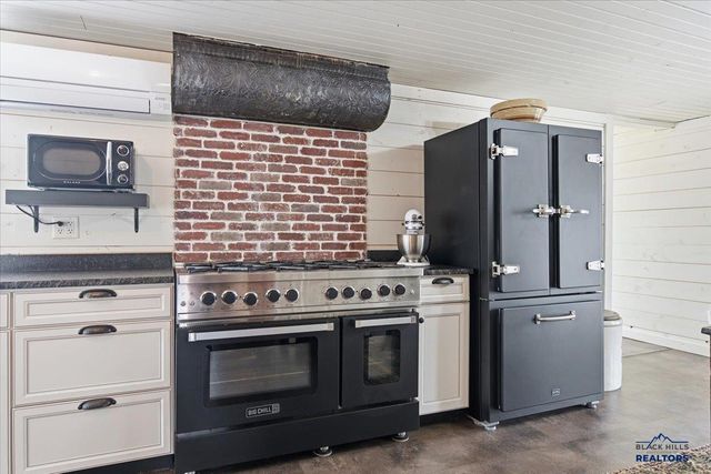 1820 PINE STREET, Sturgis, SD 57785