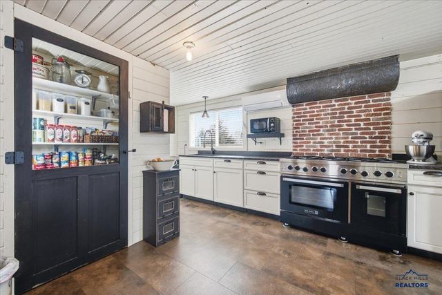 1820 PINE STREET, Sturgis, SD 57785