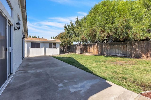 8981 Mandalay Ct, Elk Grove, CA 95624