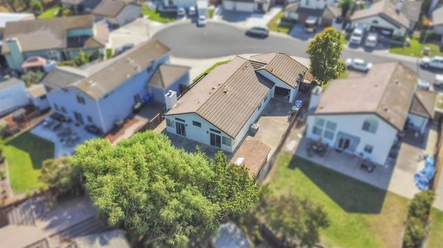 8981 Mandalay Ct, Elk Grove, CA 95624