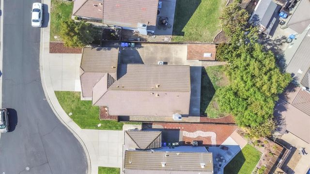 8981 Mandalay Ct, Elk Grove, CA 95624