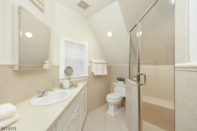 646 Forest Ave, Westfield Town, NJ 07090