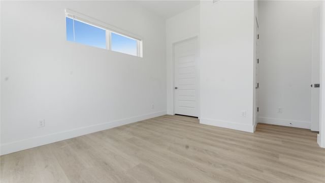 2925 spruce valley Lane 310, Dallas, TX 75233