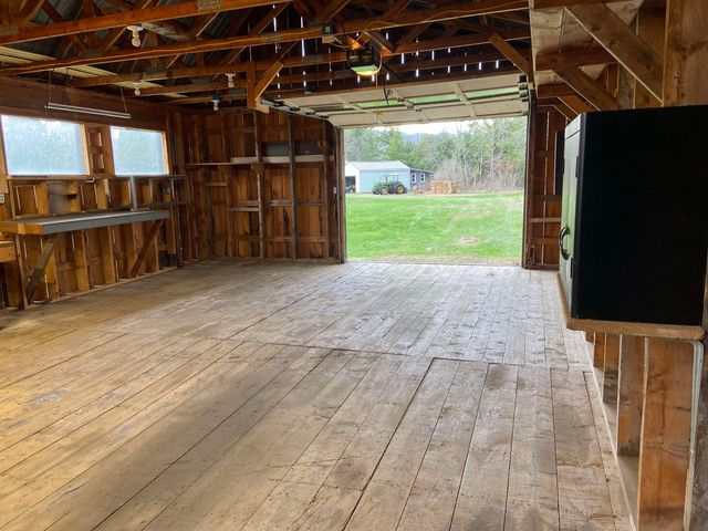 612 Vermont Route 15 West, Hyde Park, VT 05655