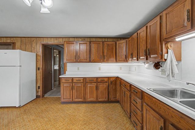 612 Vermont Route 15 West, Hyde Park, VT 05655