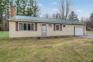 612 Vermont Route 15 West, Hyde Park, VT 05655