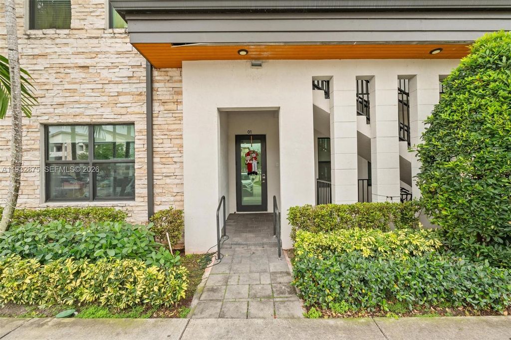 7809 NW 104th Ave 1, Doral, FL 33178