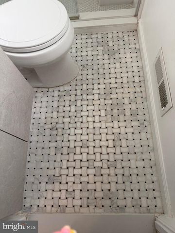 6731 FOX MEADOW RD, Gwynn Oak, MD 21207