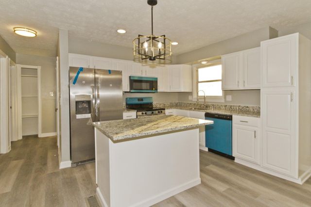 2087 Seaforth Place, Columbus, OH 43232