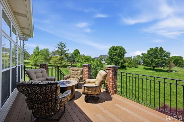 238 Cornwall Drive, Weldon Spring, MO 63304