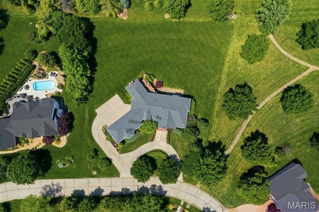 238 Cornwall Drive, Weldon Spring, MO 63304