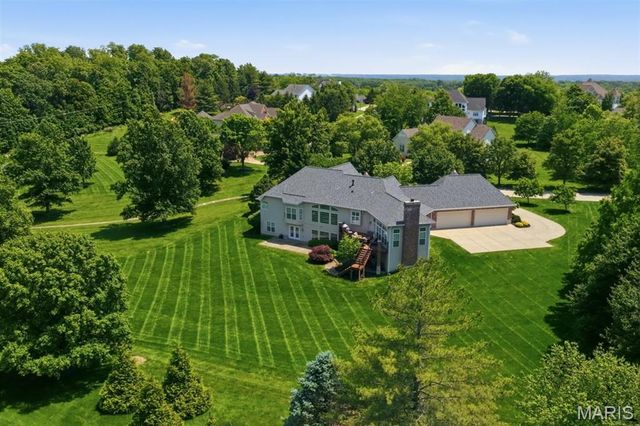 238 Cornwall Drive, Weldon Spring, MO 63304