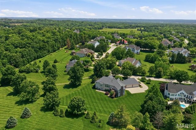 238 Cornwall Drive, Weldon Spring, MO 63304