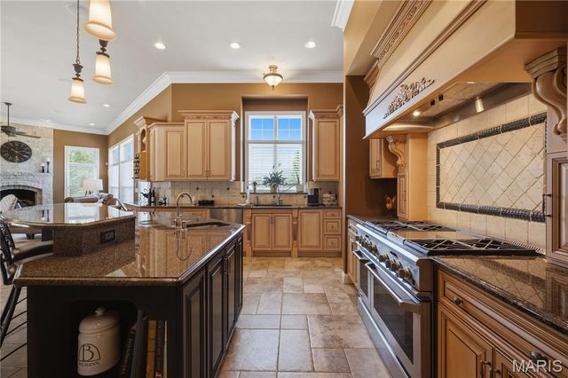 238 Cornwall Drive, Weldon Spring, MO 63304