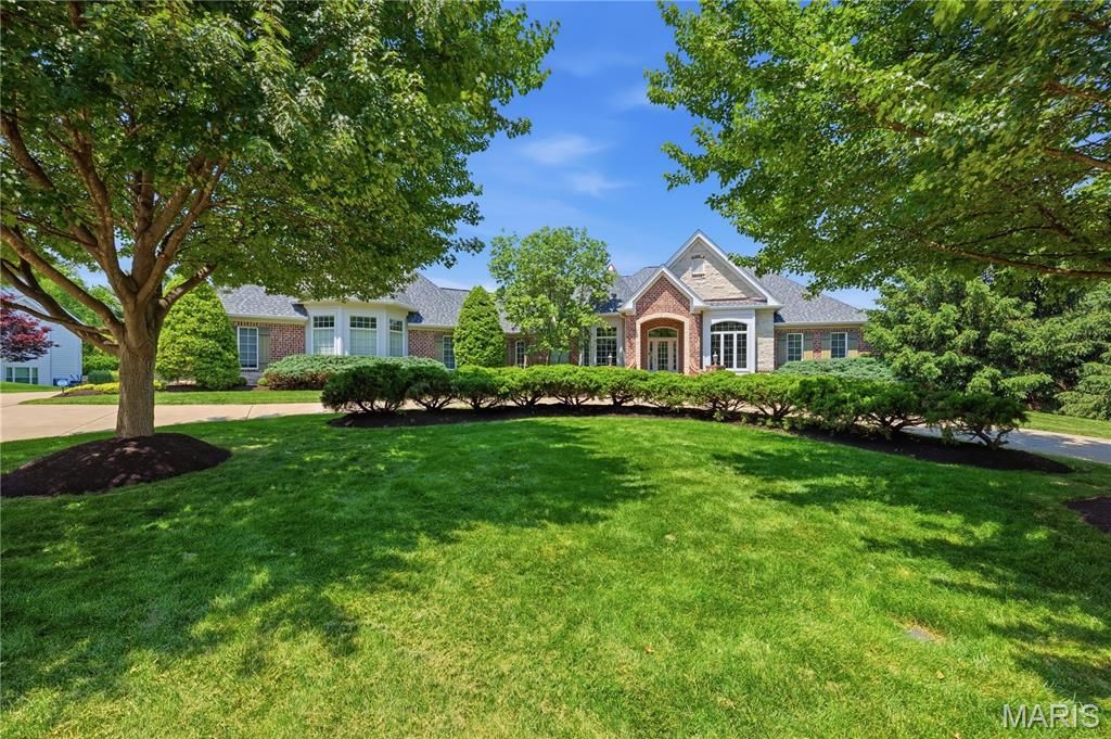 238 Cornwall Drive, Weldon Spring, MO 63304