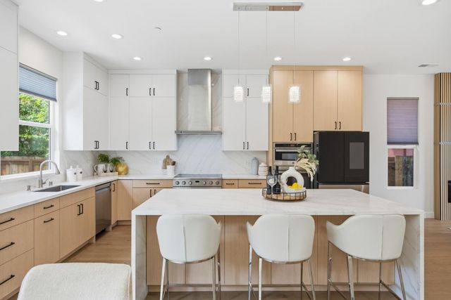 308 Redwood Avenue, Redwood City, CA 94061