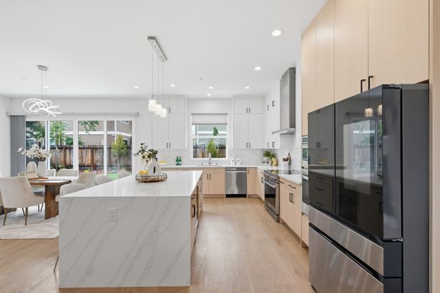308 Redwood Avenue, Redwood City, CA 94061