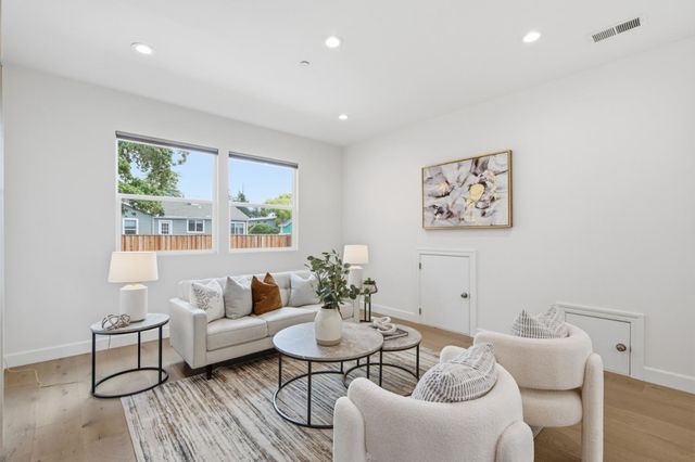 308 Redwood Avenue, Redwood City, CA 94061