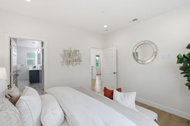 308 Redwood Avenue, Redwood City, CA 94061