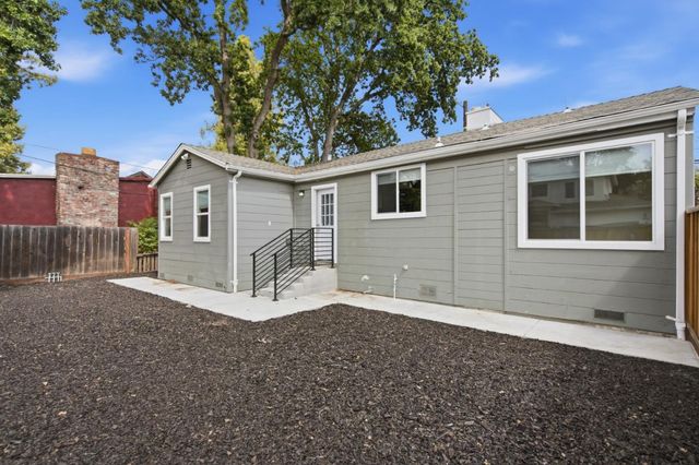 308 Redwood Avenue, Redwood City, CA 94061