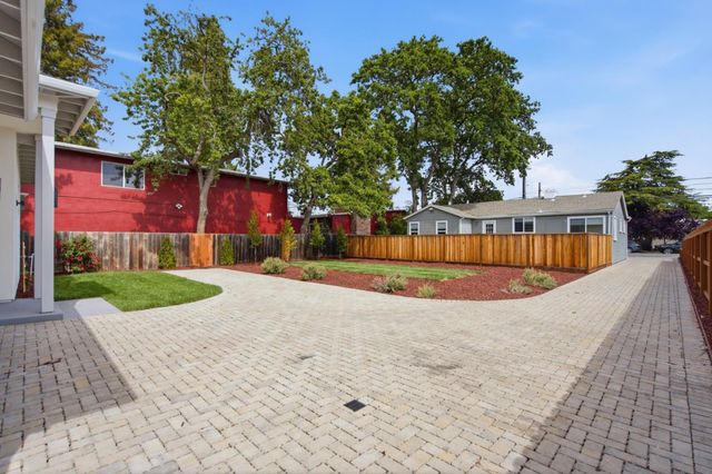 308 Redwood Avenue, Redwood City, CA 94061