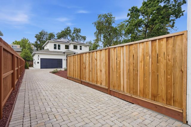 308 Redwood Avenue, Redwood City, CA 94061