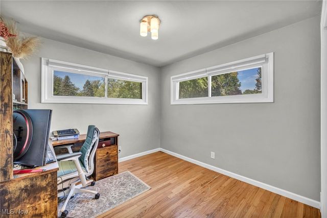 8282 Fairlane Drive, Macedonia, OH 44056