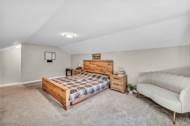 8282 Fairlane Drive, Macedonia, OH 44056