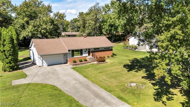 8282 Fairlane Drive, Macedonia, OH 44056