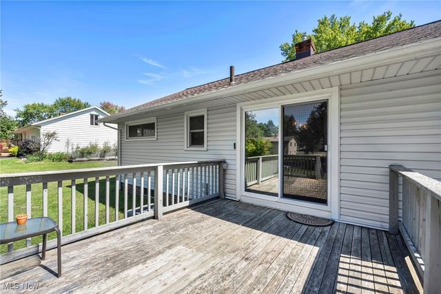 8282 Fairlane Drive, Macedonia, OH 44056